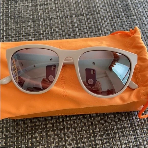 Smoke x Mirrors Passenger Sunglasses NWOT - Picture 1 of 10